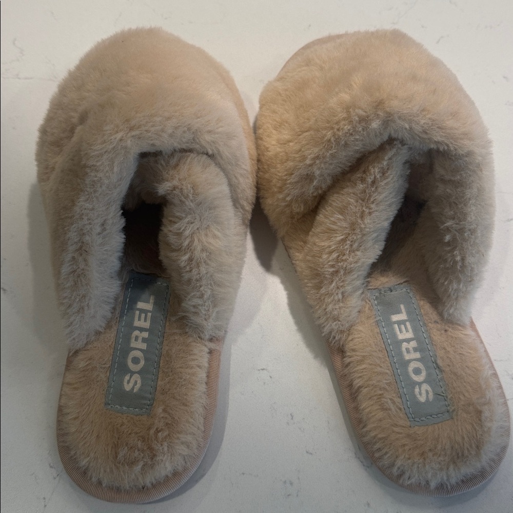 Sorel Plush Tan Slippers